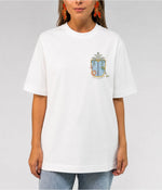 Hecho de Magia y Montañas T-Shirt